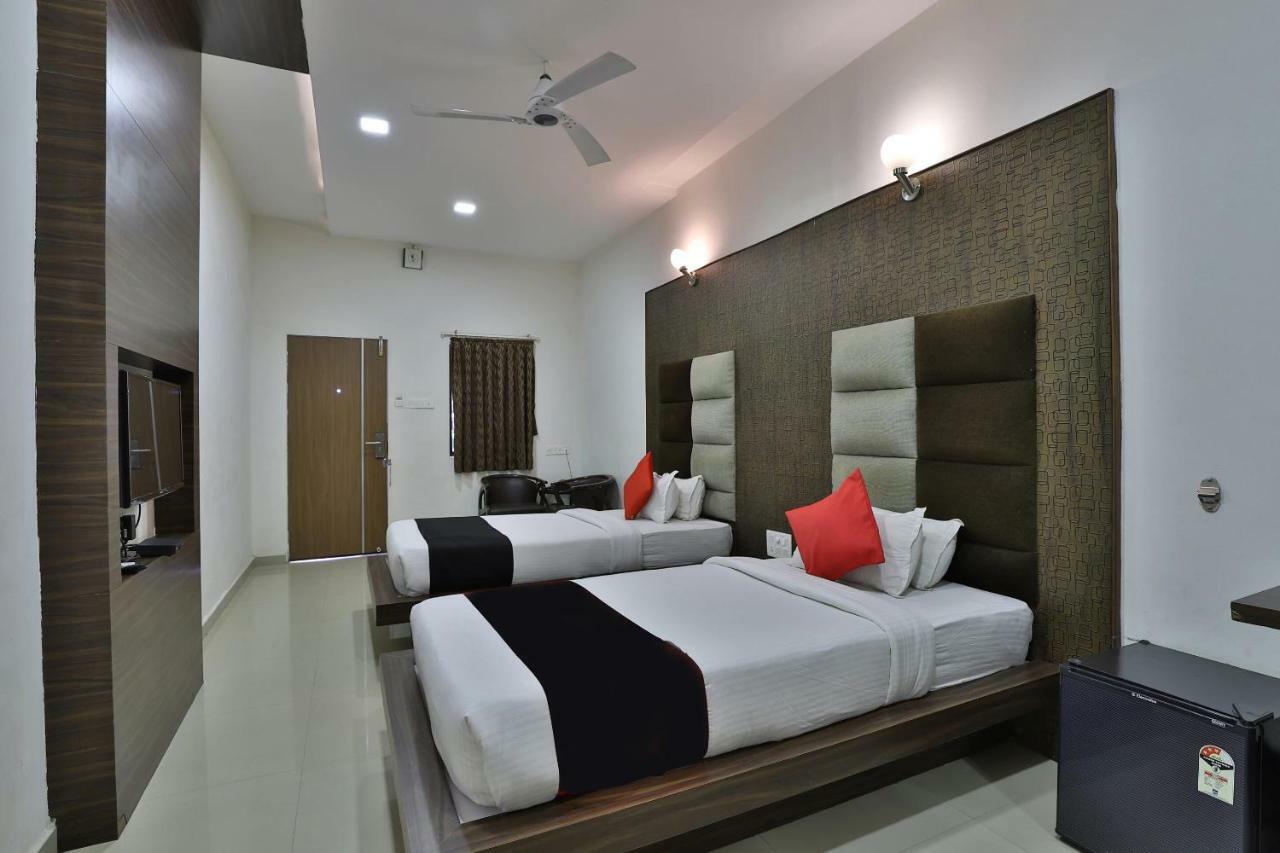 Banyan Paradise Resort Vadodara Exterior foto