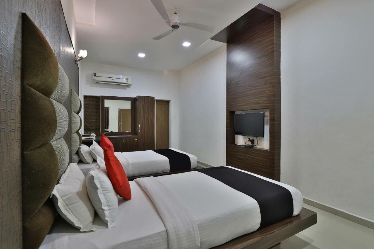 Banyan Paradise Resort Vadodara Exterior foto
