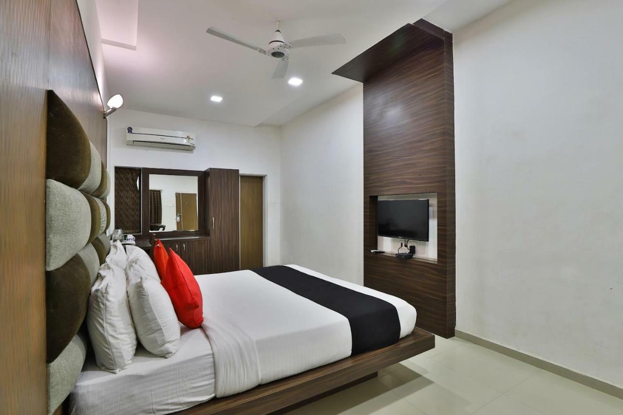 Banyan Paradise Resort Vadodara Exterior foto
